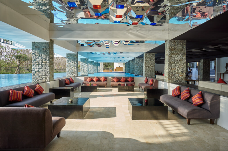 Two 5* options in Bali from 2,400 rubles: large bungalow VS hotel room