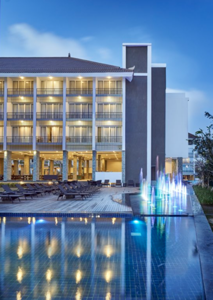 Two 5* options in Bali from 2,400 rubles: large bungalow VS hotel room